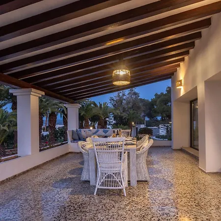 Villa Ravi By Eivillas