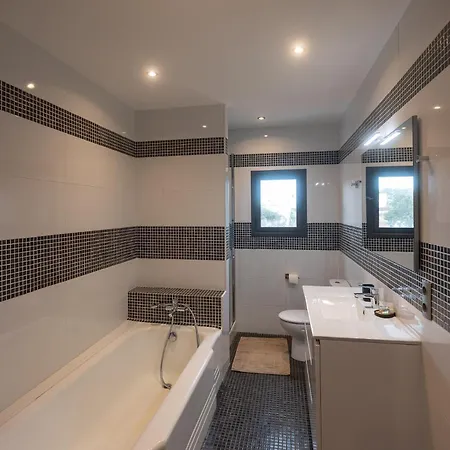 Ravi By Eivillas Villa *